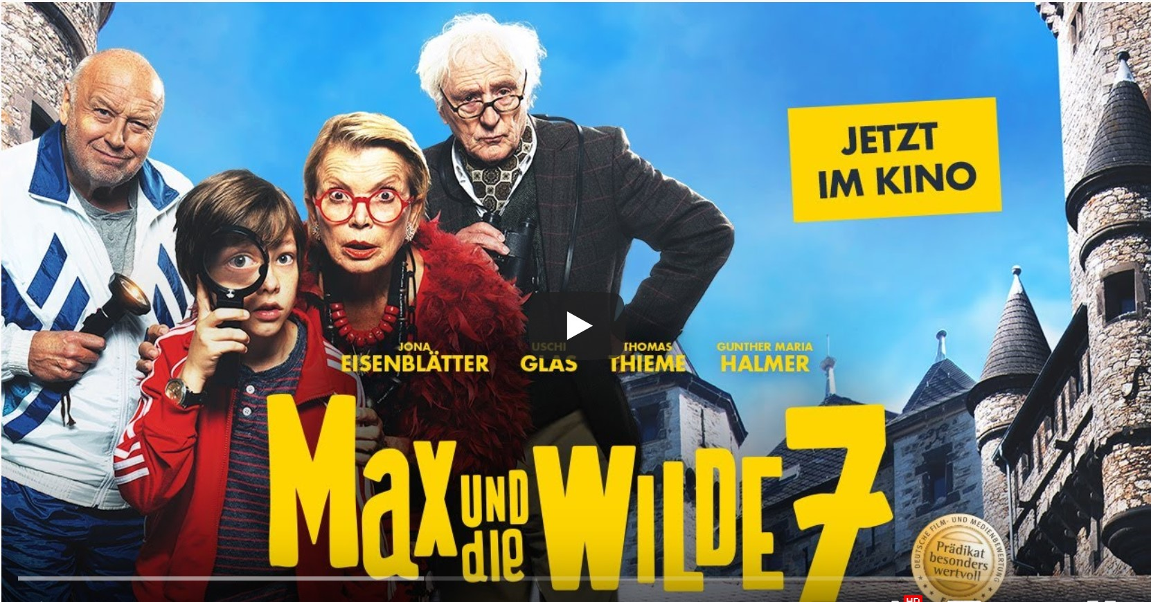 Filmplakat Max und die wilde 13 3 ältere deutsche Schauspieler stehen neben einem jungen der durch eine Lupe schaut.